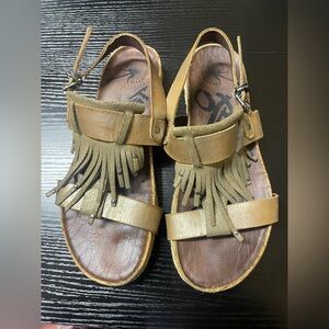OTBT Tourist Gold Shimmer Leather Fringe Jute Rope Slingback Sandal Boho 6.5M